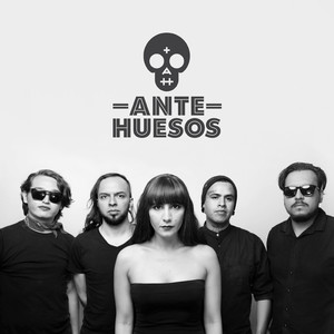 Un Nudo Por La mañana (Studio Session)