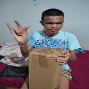 รอเป็นแฟนกับเธอ