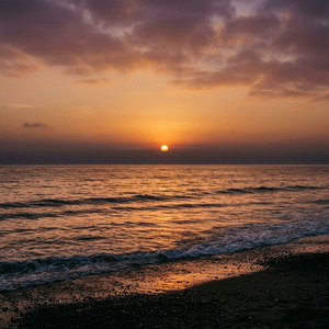 夕陽が沈む