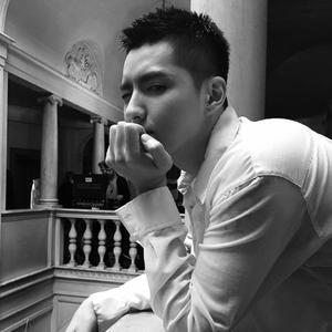 嘉宾（翻自 张远）