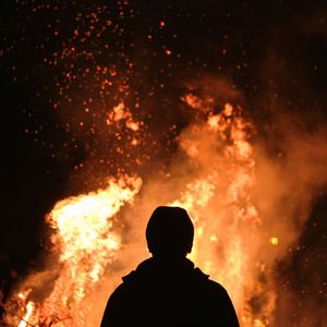 怒火中烧（PROD BY CRAZY BEATZ）