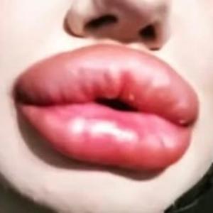 skin2skin (feat. SANGRE)