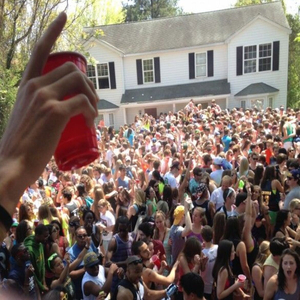 Flippin Packs (feat. Montae)