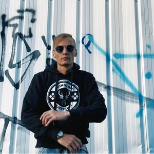 Staska Gavo Bauda (feat. Staska)