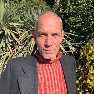 life is (feat. Ben Tschenett)