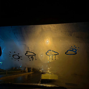 巷口小雨