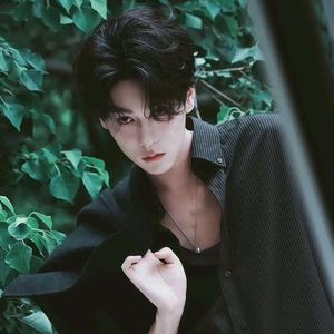 陪你星光璀璨-余挽音.