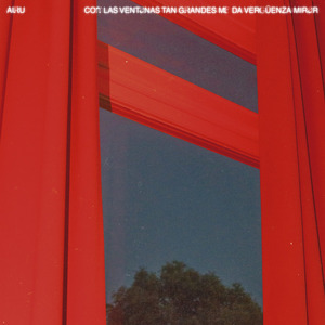 Con las ventanas tan grandes me da vergüenza mirar