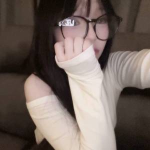 อยากจะ kiss me