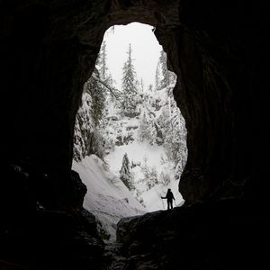 心还停在那年 你转身的瞬间