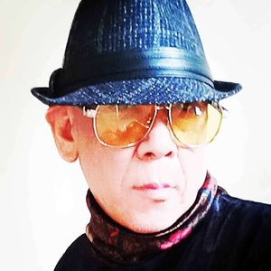 摇椅上的钟-王保国