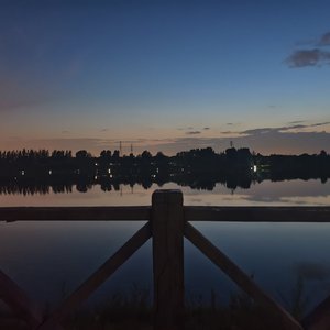 念旧的人最怕突然的问候