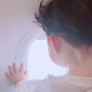 晚风不是一段故事， 是一个人