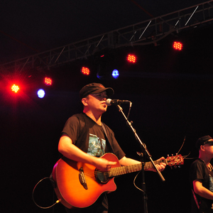 让我怎么能够忘记你