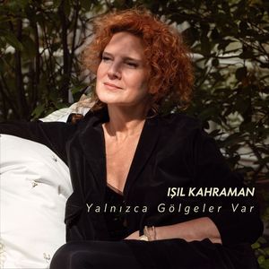 Yalnızca Gölgeler Var