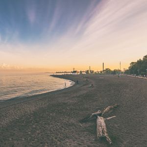 当思念翻涌成海时