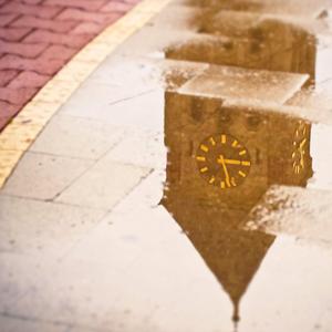 우산에 떨어지는 빗소리