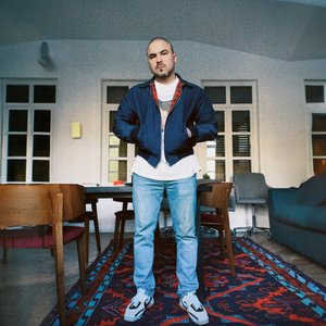 ЭТОТ ВЗГЛЯД