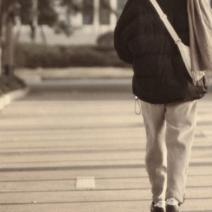 长久的梦魇 伴奏