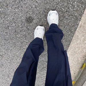 巷口路灯亮了_138698358154411524_1779360088160.wav