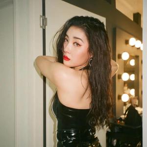 TAIL（翻自 宣美）