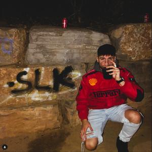 TRVP (feat. aɹʇnɹr beats)