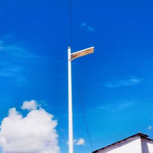 我 还 在 路 上……