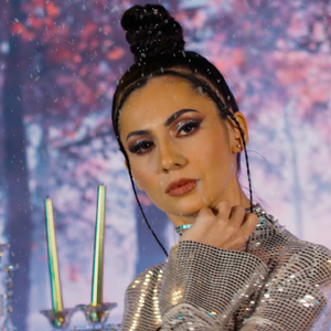 Spune tu, bunica mea