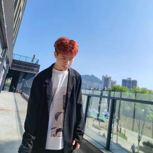 快乐在笑声里翻跟头