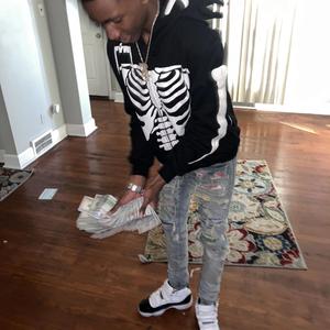 Lululemon (feat. Stixks)