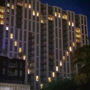 Follow（我们看惯了世间的罗生门）