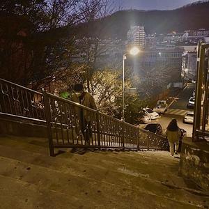 계단 (feat. 김요한)