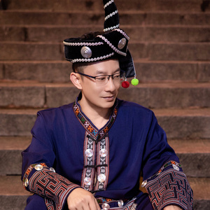 一身悲伤与谁讲