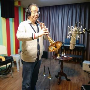 毛泽东思想东风传送一胡崇乐移植并演奏。（翻自 京剧）