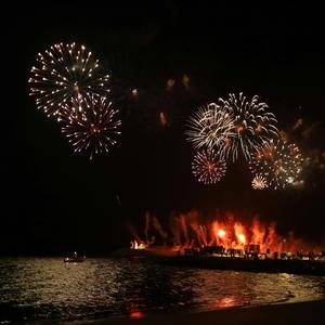 해운대 밤 바다 (feat. 청담동 도깨비)