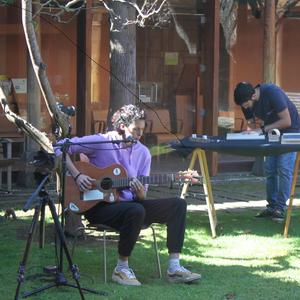 Mi calma (feat. Elena Saavedra) (Directo)