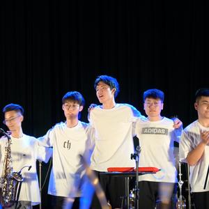 街声大登陆-忍夏-安九&我还年轻（live）（李实诚和ta的音乐盒 remix）