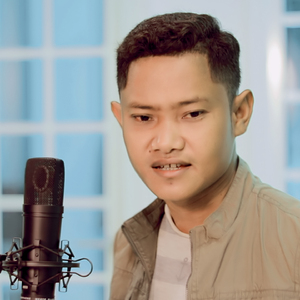 Cintaku Jauh Dilangit