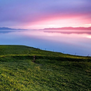 窗前明月的陪伴-用