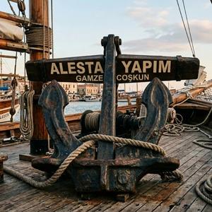 aşk aşk diye diye inim inletin beni beni (feat. gamze coşkun)