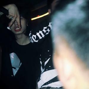 沙一汀EL-所以你睡了没 (伴奏)（漫话 remix）