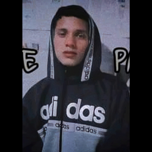 No Te Vayas (Audio Official)