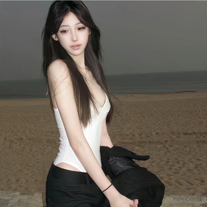 “愛是车窗起雾，清晰又模糊”