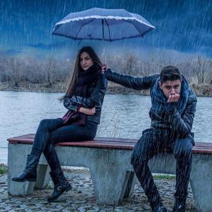 不再奢求爱的资格