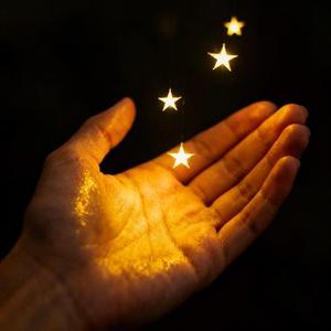 星落掌心