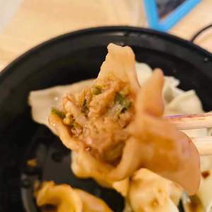 我与旧事归于尽 来年依旧迎花开