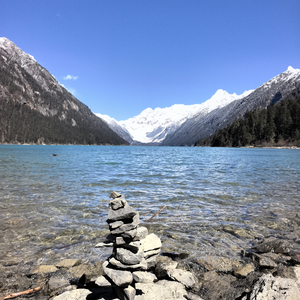雨中的童年回忆