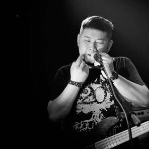 傍晚不该睡觉，因为你忘记了开灯