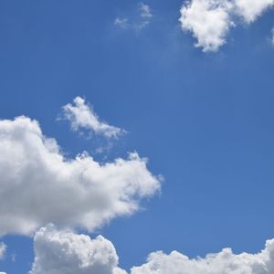 去闻暖暖的阳光