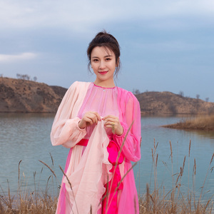 妹等哥哥回家门